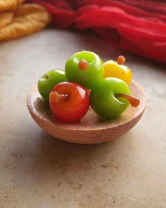 Apfelschale mit Kühlschrankmagnet