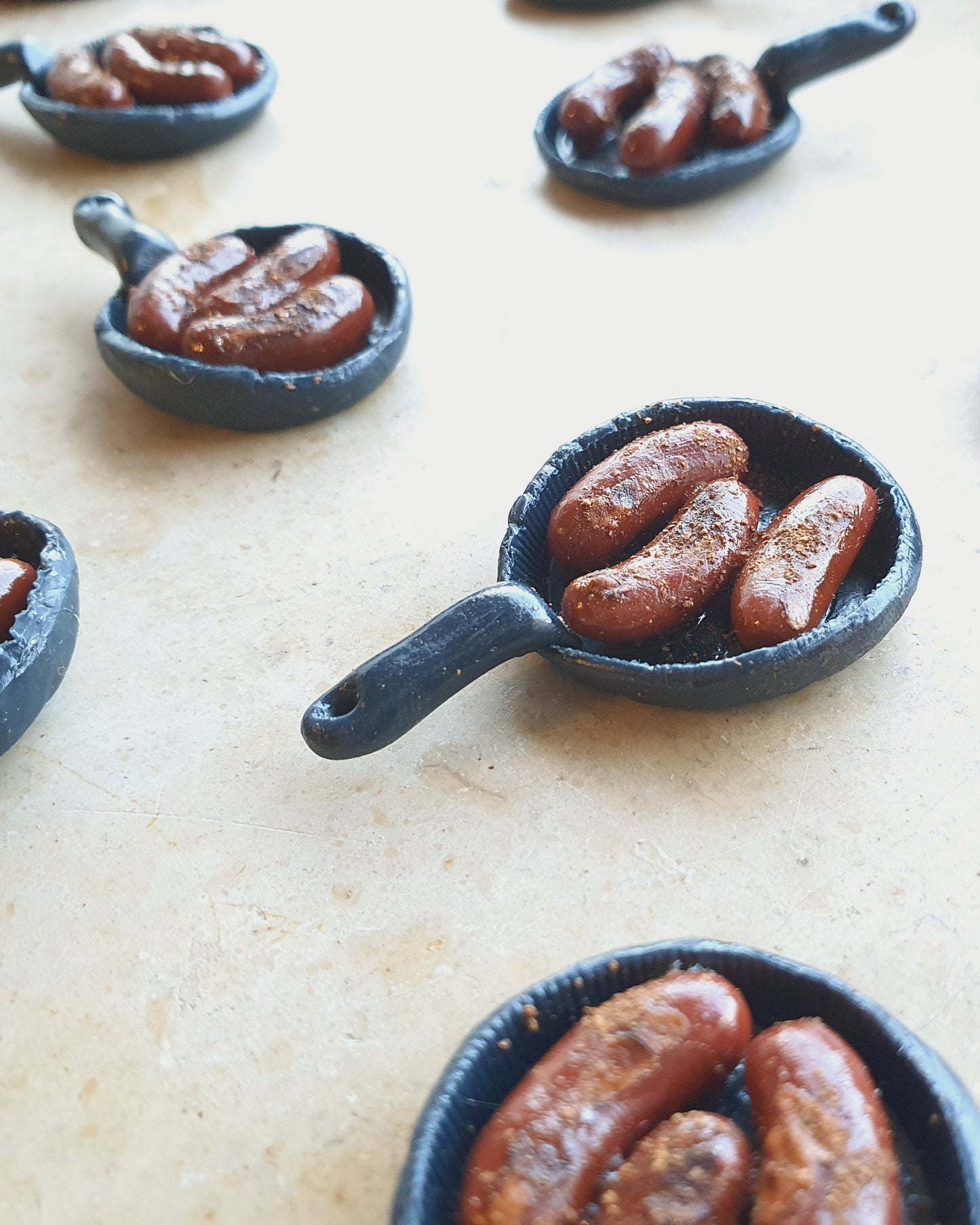 Bratwurstpfanne mit / ohne Kühlschrankmagnet