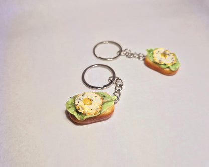 Spiegelei auf Brot-Anhänger