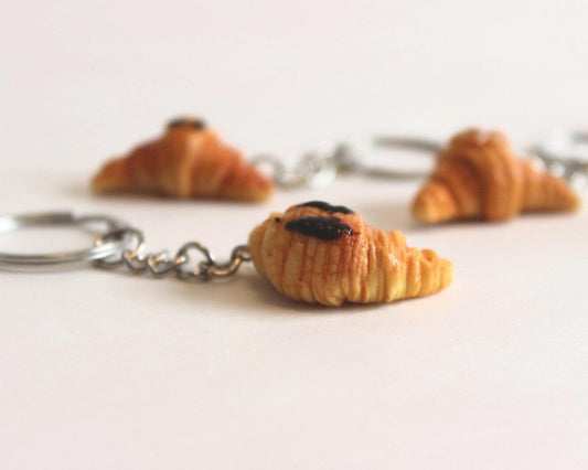 Croissant-Anhänger