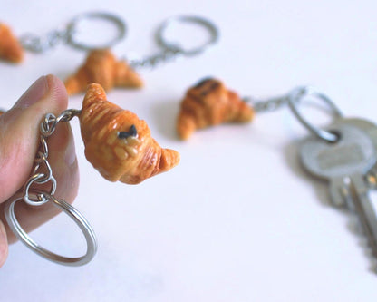 Croissant-Anhänger